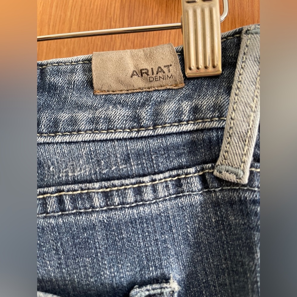 Ariat Women's Faded Blue Bootcut Jeans - Picture 3 of 6